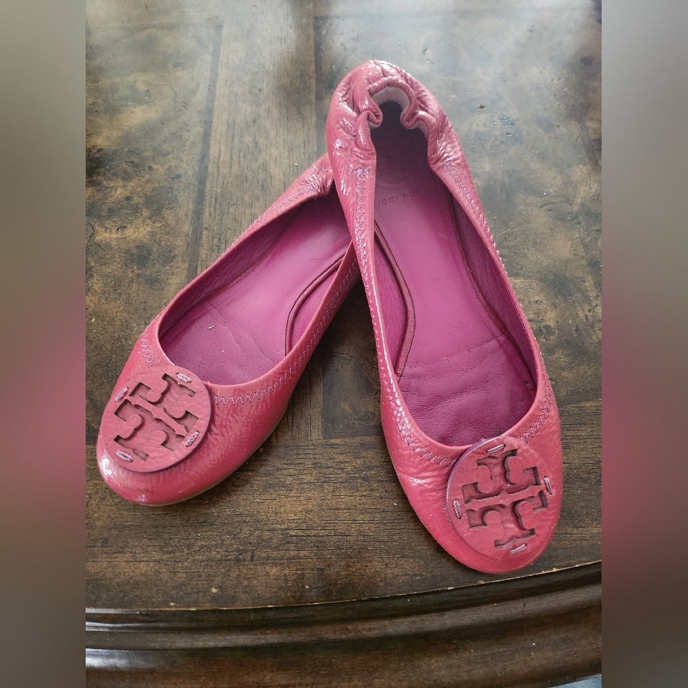Tory Burch Reva Logo Pink Leather Slip On Ballet Flats size 7.5